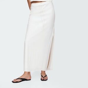 GAP White Linen Blend Maxi Skirt with Side Slit.